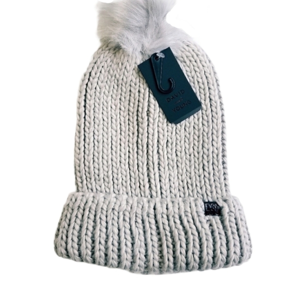 David and Young Grey Pom Knit Beanie Hat - Picture 1 of 3
